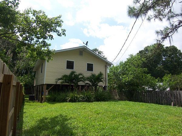 Front Yard View