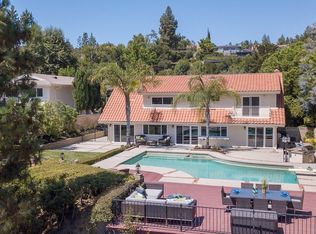 4004 Ellenita Ave, Tarzana, CA 91356