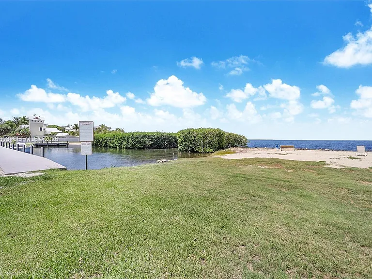 5 Bowen Dr — Photo 20