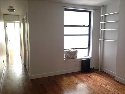 Rented by R New York | media 8