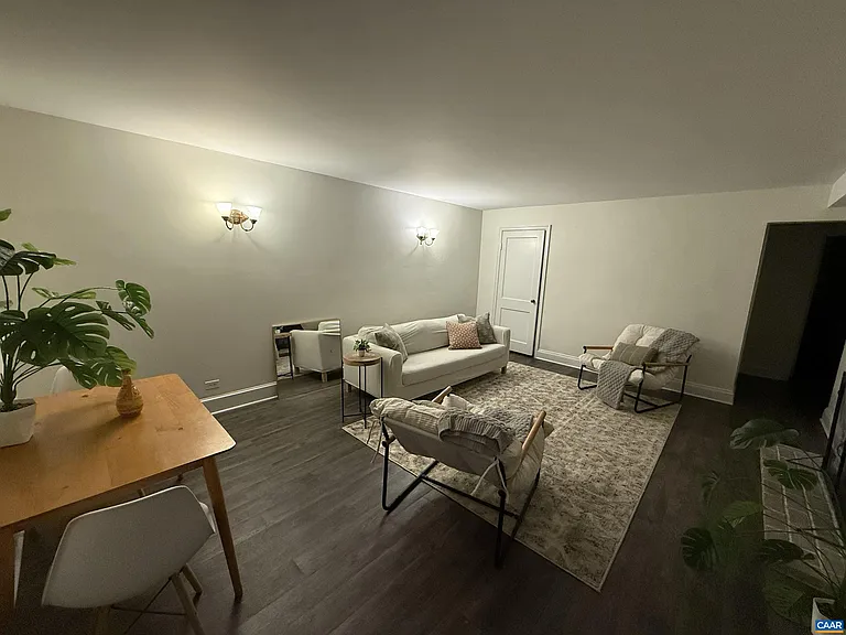 2709 Eton Rd — Photo 2