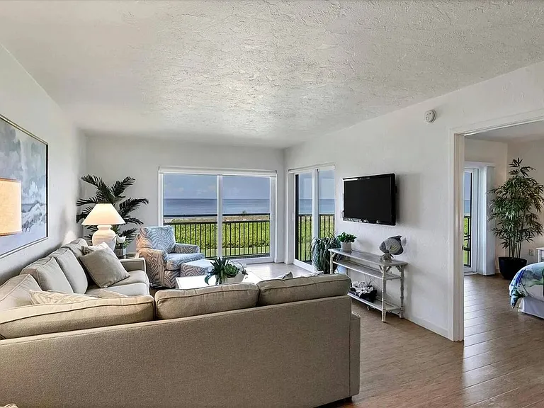5201 Gulf Of Mexico Dr — Photo 16