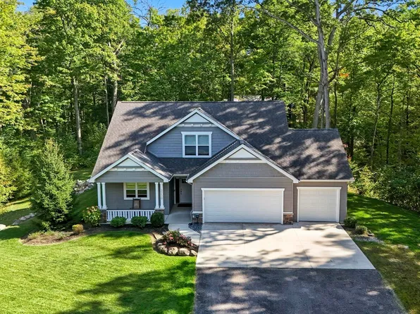 3230 Windwood Trl, Fort Wayne, IN 46845