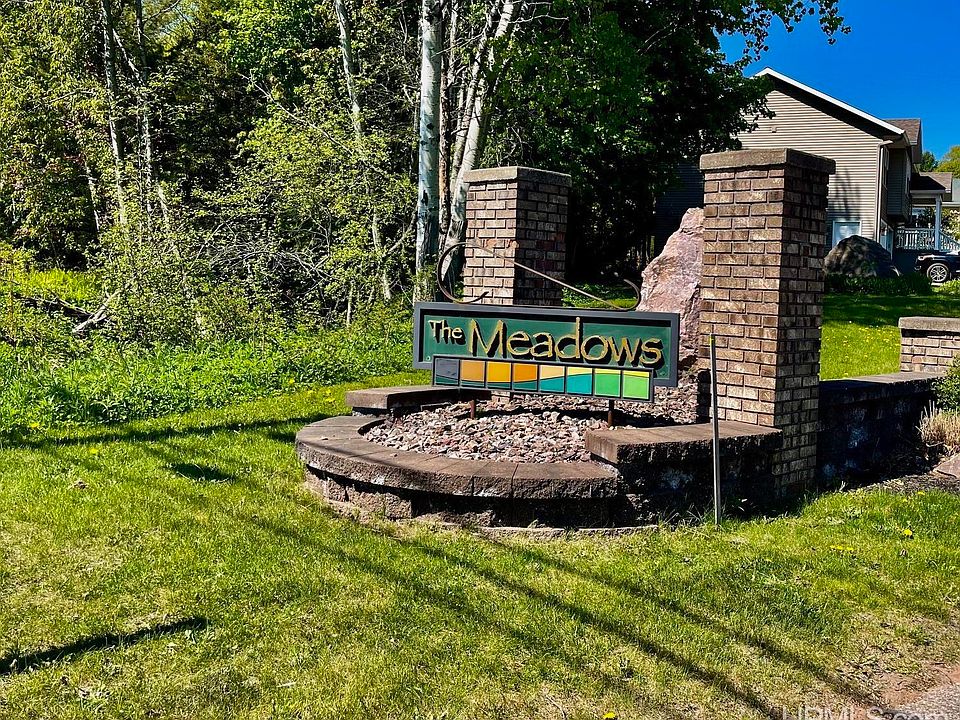 1st image of 493 Stone Quarry Dr