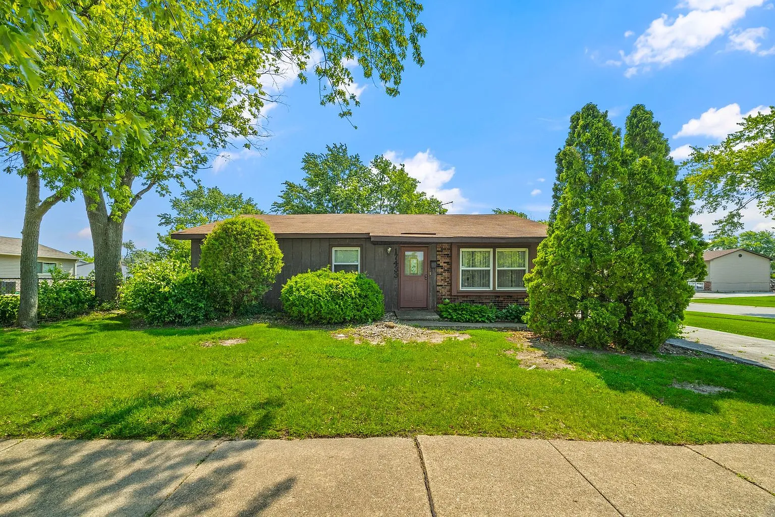 17433 Appletree Dr photo 1