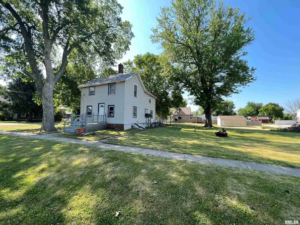 114 E Grande Ave, Rio, IL 61472