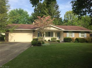 775 Lynita Dr NE, Brookfield, OH 44403