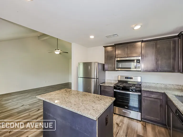 1321 Woodwinds Dr — Photo 9