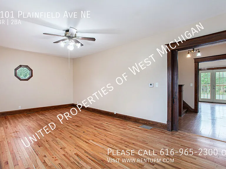 3101 Plainfield Ave NE — Photo 3
