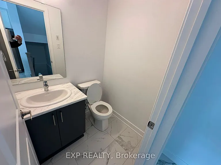 1055 Cedar Creek Dr #J — Photo 12