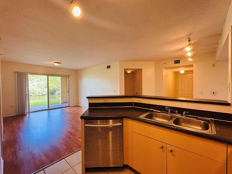 4171 San Marino Blvd #108 — Photo 20