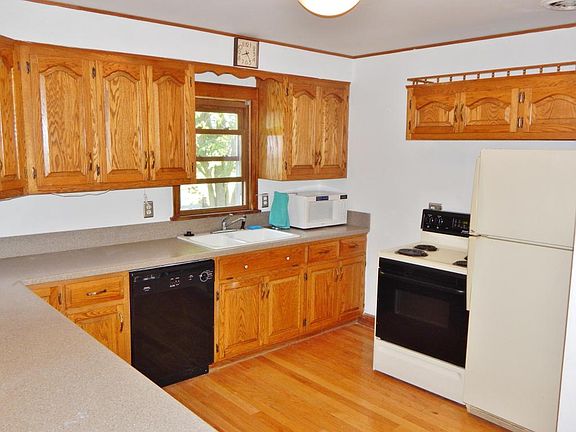 2nd image of 4245 Raymir Cir
