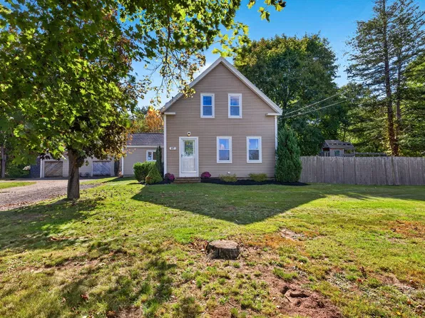 87 River St, Middleboro, MA 02346