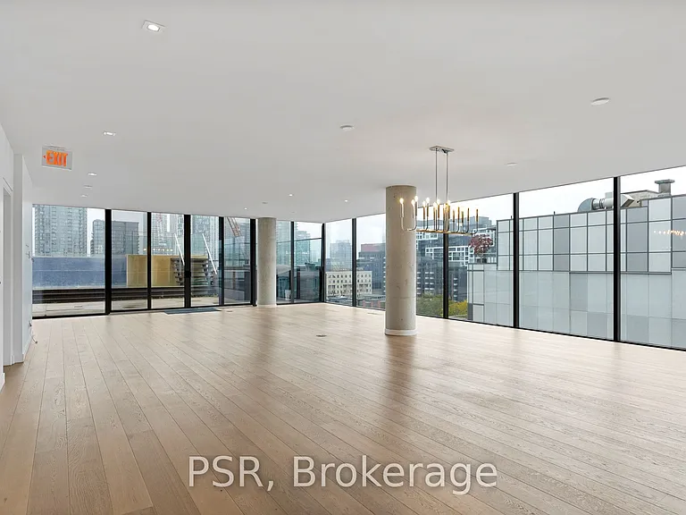 500 Wellington St W #Penthouse 1001 — Photo 7