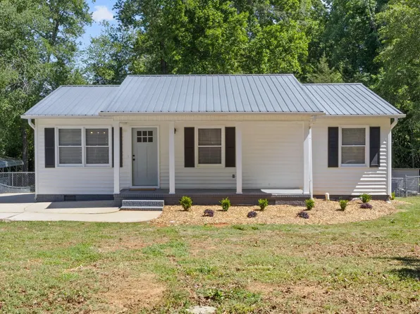 335 Pinonwood Dr, Simpsonville, SC 29680