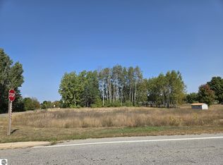 1001 El Camino Grande #28-30, Weidman, MI 48893