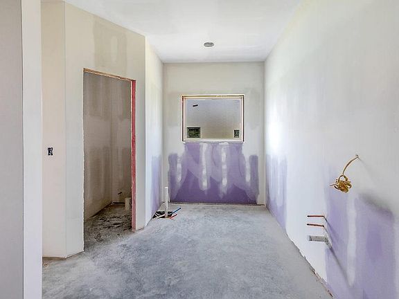 5th image of 2137 Aubrianna Ln