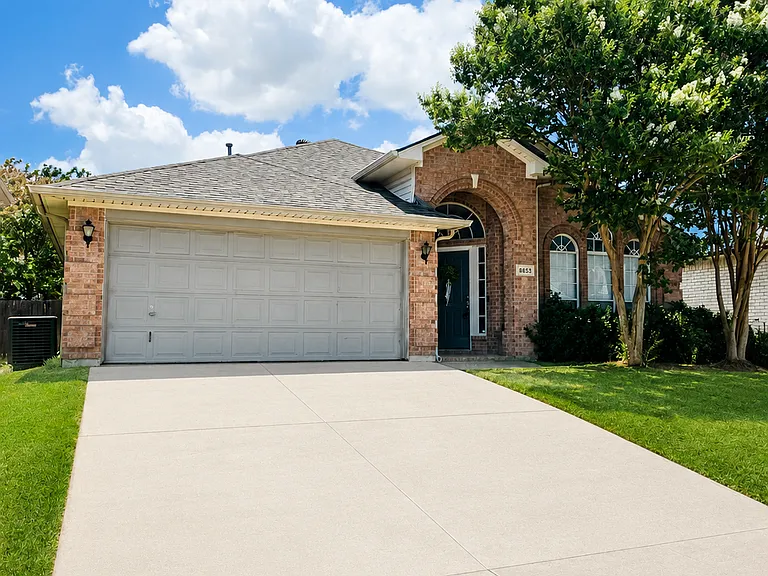 8853 Trace Ridge Pkwy — Photo 1