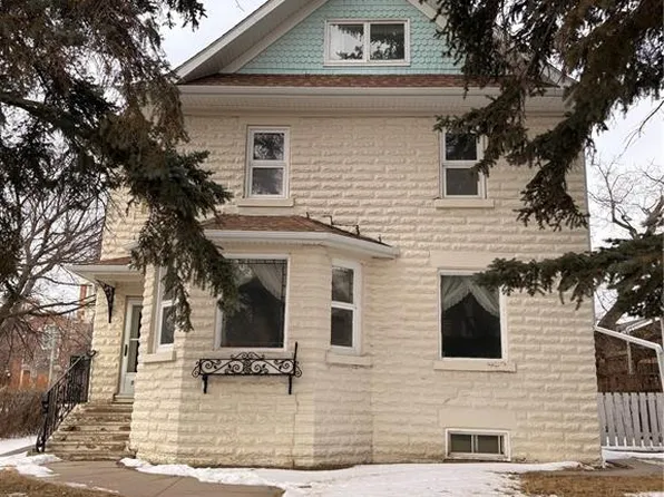 1102 Grafton AVENUE, Moose Jaw, SK S6H 3S5