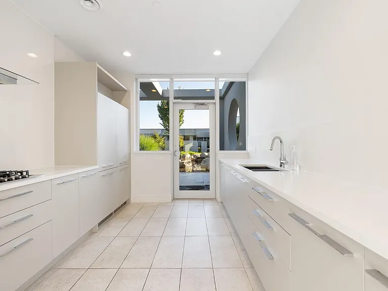 7468 Lansdowne Rd — Photo 18