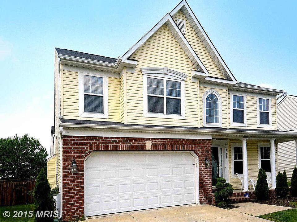 Largest Model Colonial in Daniel's Purchase
