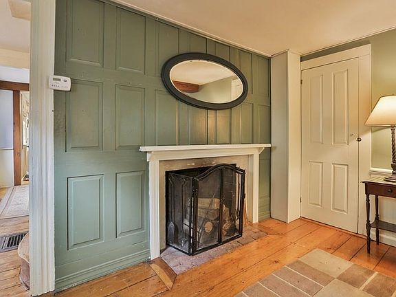 3rd image of 62 Prospect St