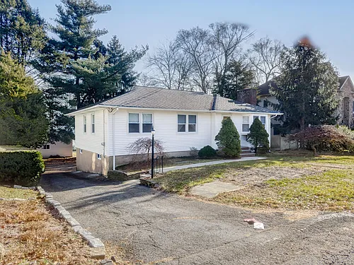 59 Herring St Photo 1