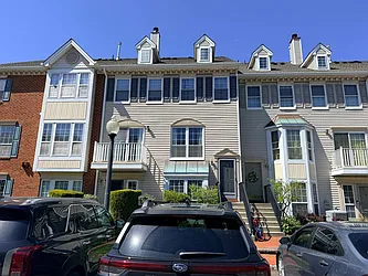 27 Cedar Street