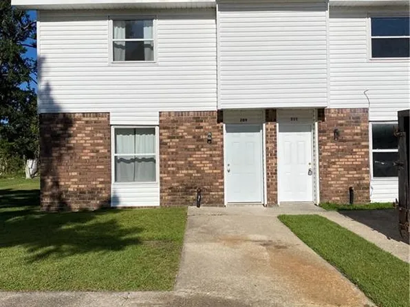 209-211 Meadows Dr #213, Destrehan, LA 70047