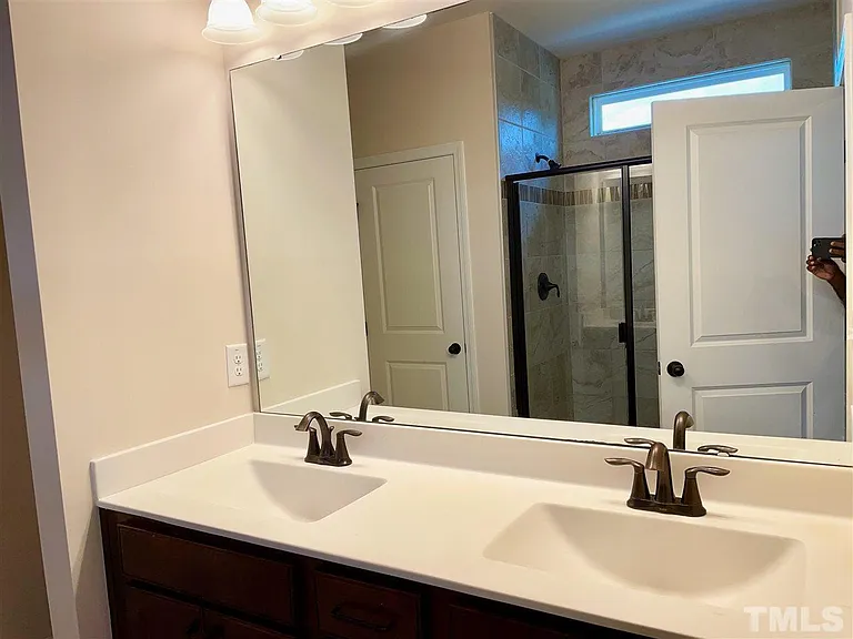 2927 Sunflower Rd — Photo 10