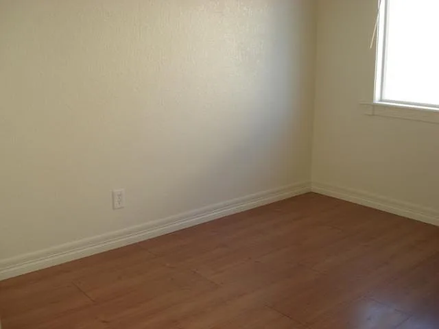 1301 W Jaffa St — Photo 11