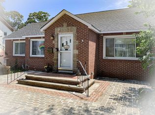 120 Carman St, Patchogue, NY 11772