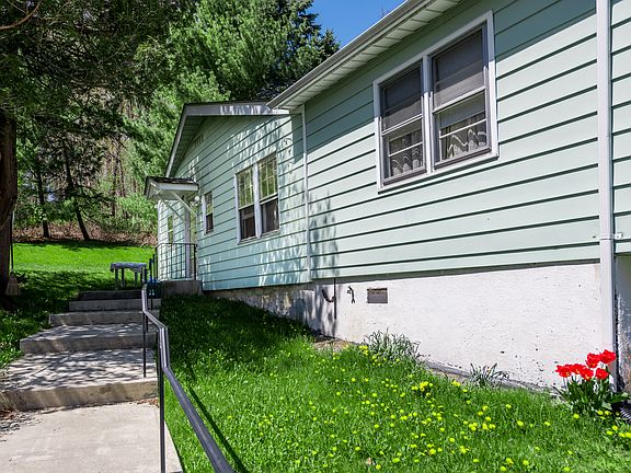 3rd image of 2935 Gomer St