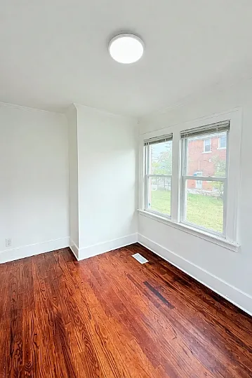 2653 Calvert St #1 — Photo 7