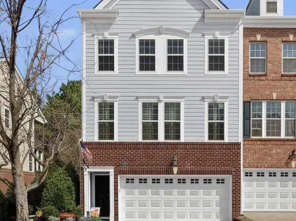 108 Butterbiggins Ln, Apex, NC 27539