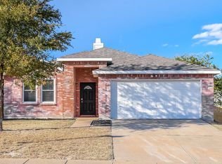 1216 McMillan Dr, Cedar Hill, TX 75104