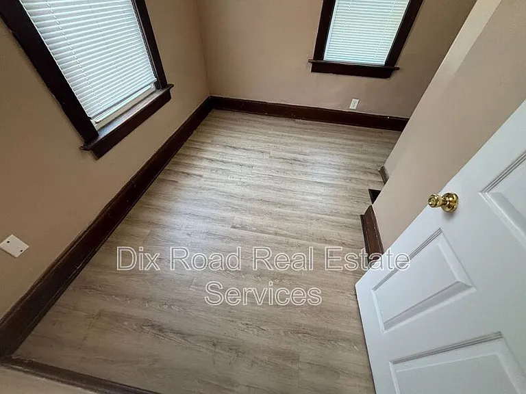 711 Cleveland Ave — Photo 13