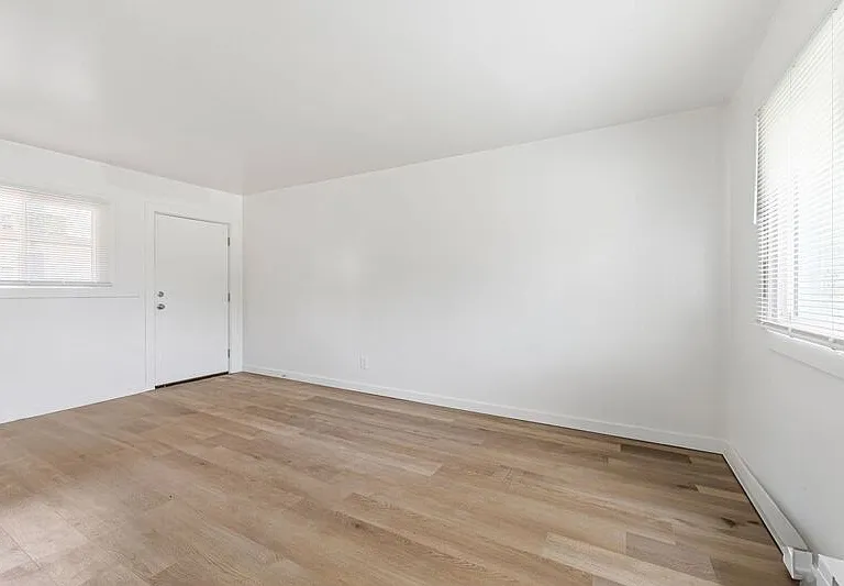 7374 E Main St #12 — Photo 8