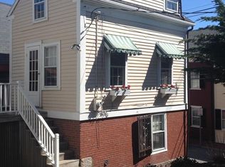 13 Hooper St, Marblehead, MA 01945