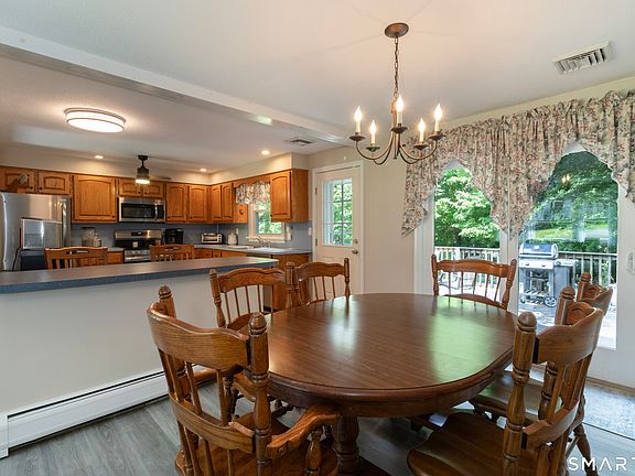 4th image of 51 Walnut Avenue
