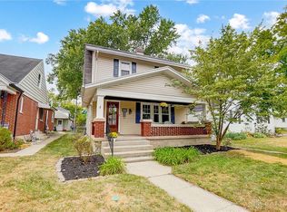406 Monteray Ave, Oakwood, OH 45419