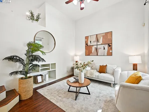 4683 Mangrove Dr, Dublin, CA 94568