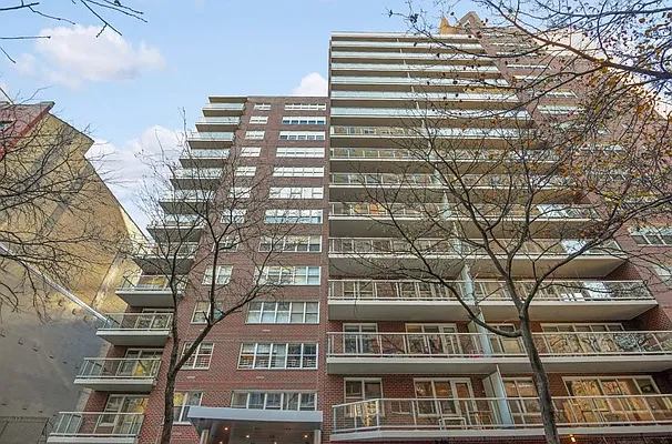 Sold by Batra Group Inc | media 21