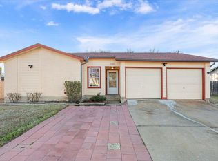 1302 Lawnmont Dr, Round Rock, TX 78664