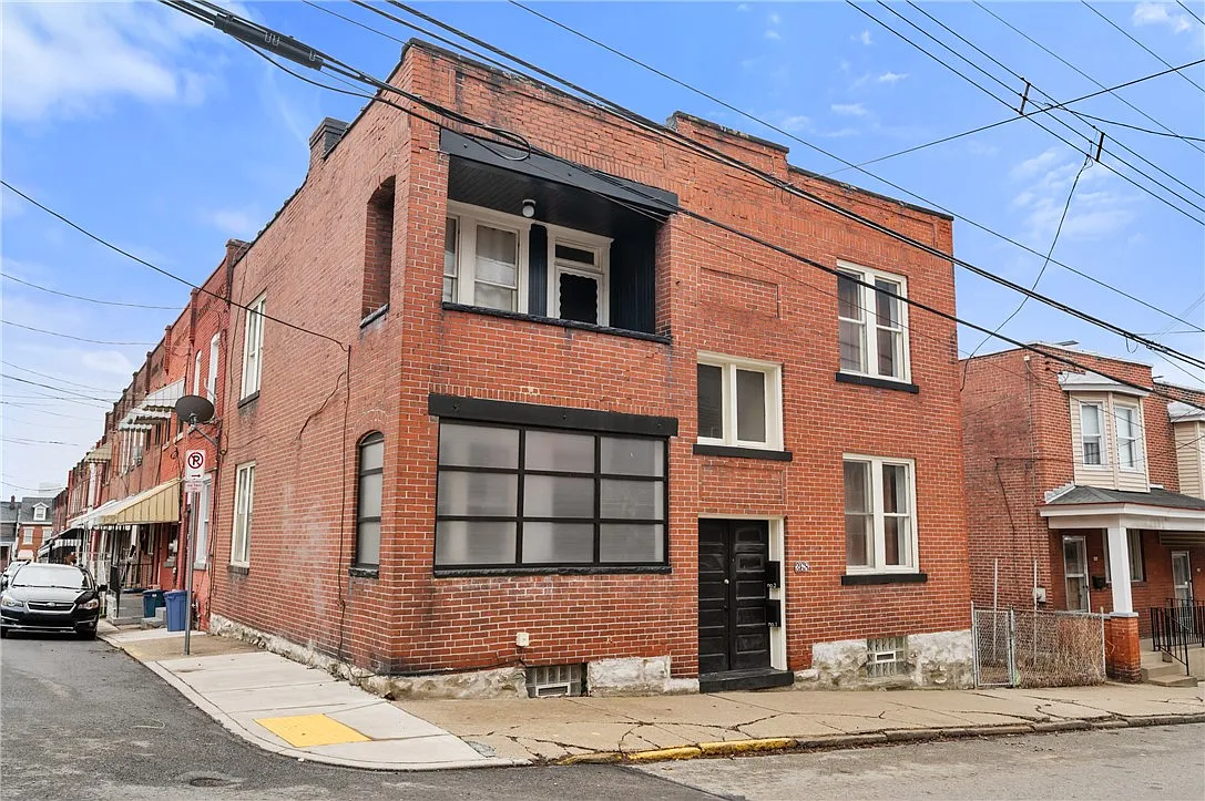 368 44th St photo 1