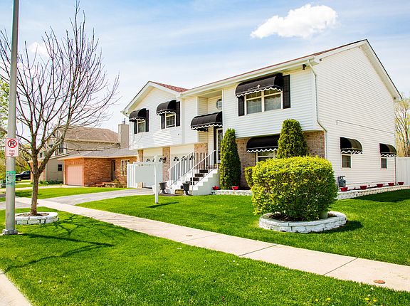3rd image of 22610 Plum Creek Dr