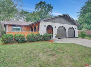 3111 Stephanos Dr, Lincoln, NE 68516