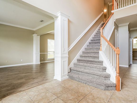 2nd image of 1001 W Terranova Way