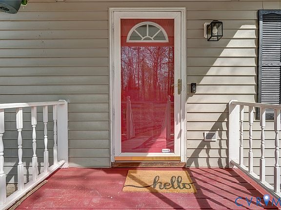 5th image of 15 Austin Dr