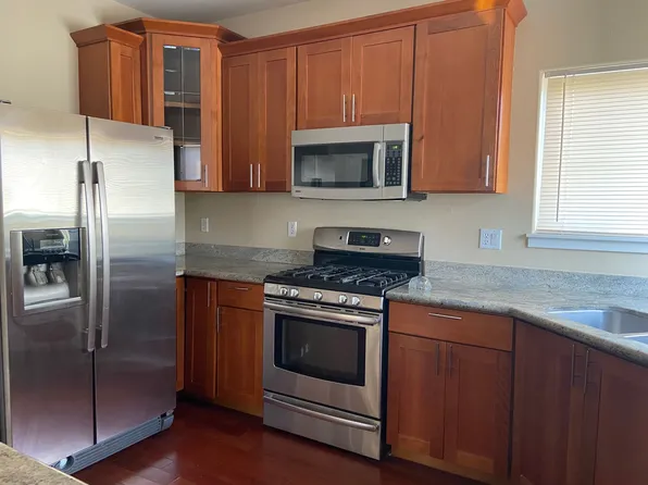 Sunset Six, 148 S 152nd St #150-B, Seattle, WA 98148